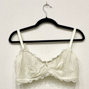 NWOT- Aerie Hook-Clasp Lace Bralette